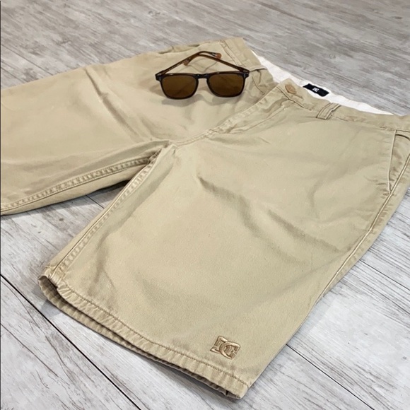 DC Shorts - Picture 2 of 7